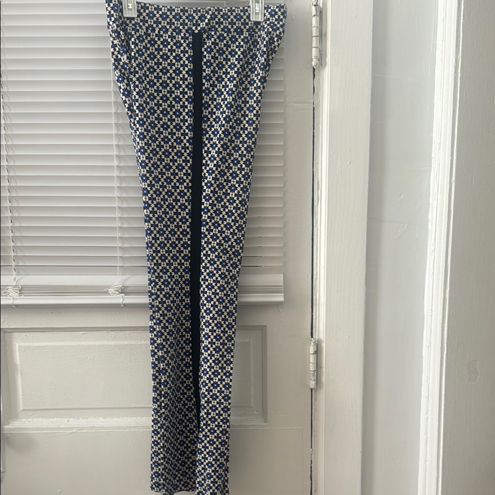 Anthropology women’s Chic Blue and White Patterned Pants